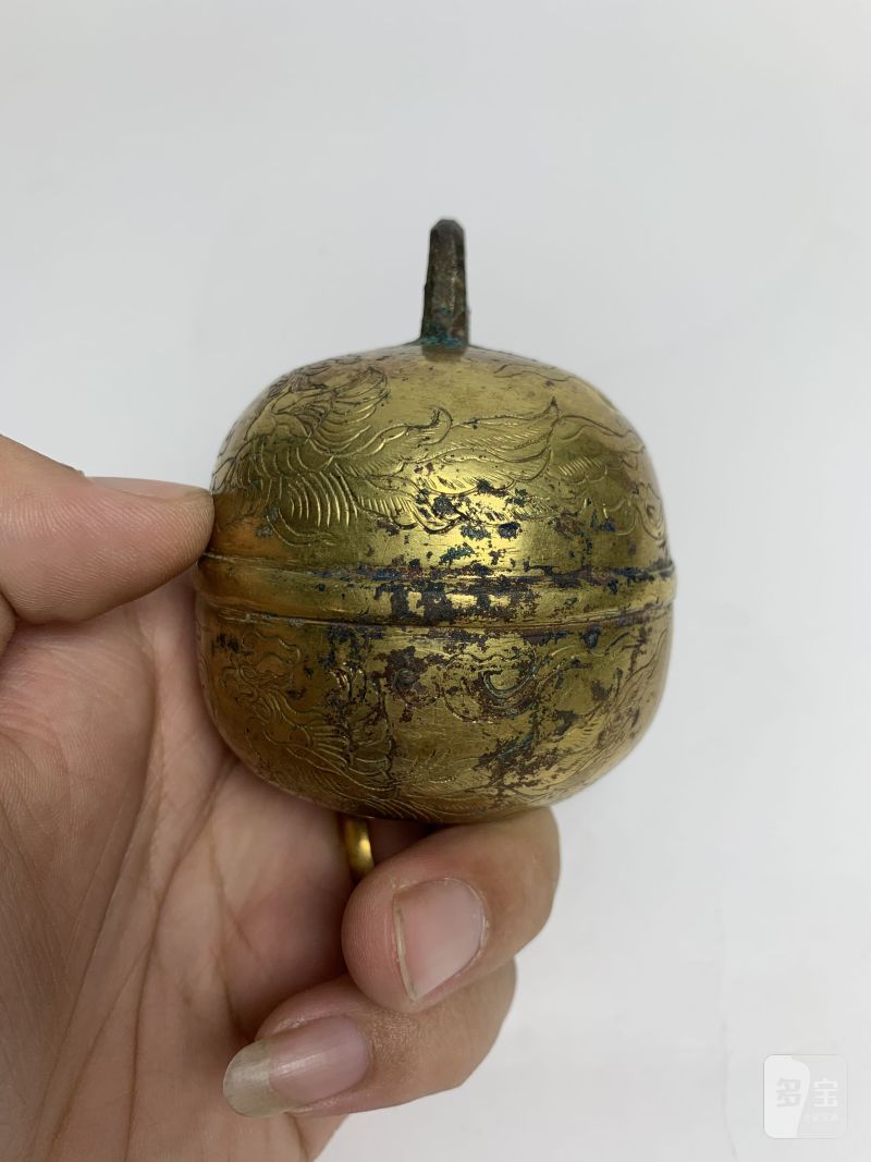 明 铜鎏金錾刻凤鸟纹马铃一对 - 图11
